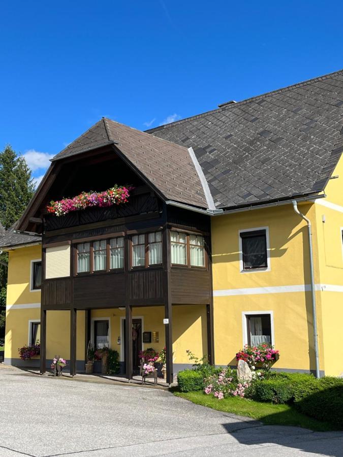 Privatzimmer Familie Pair/Schmoll Spital am Semmering Bagian luar foto