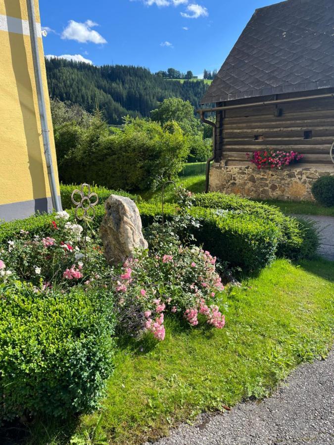 Privatzimmer Familie Pair/Schmoll Spital am Semmering Bagian luar foto