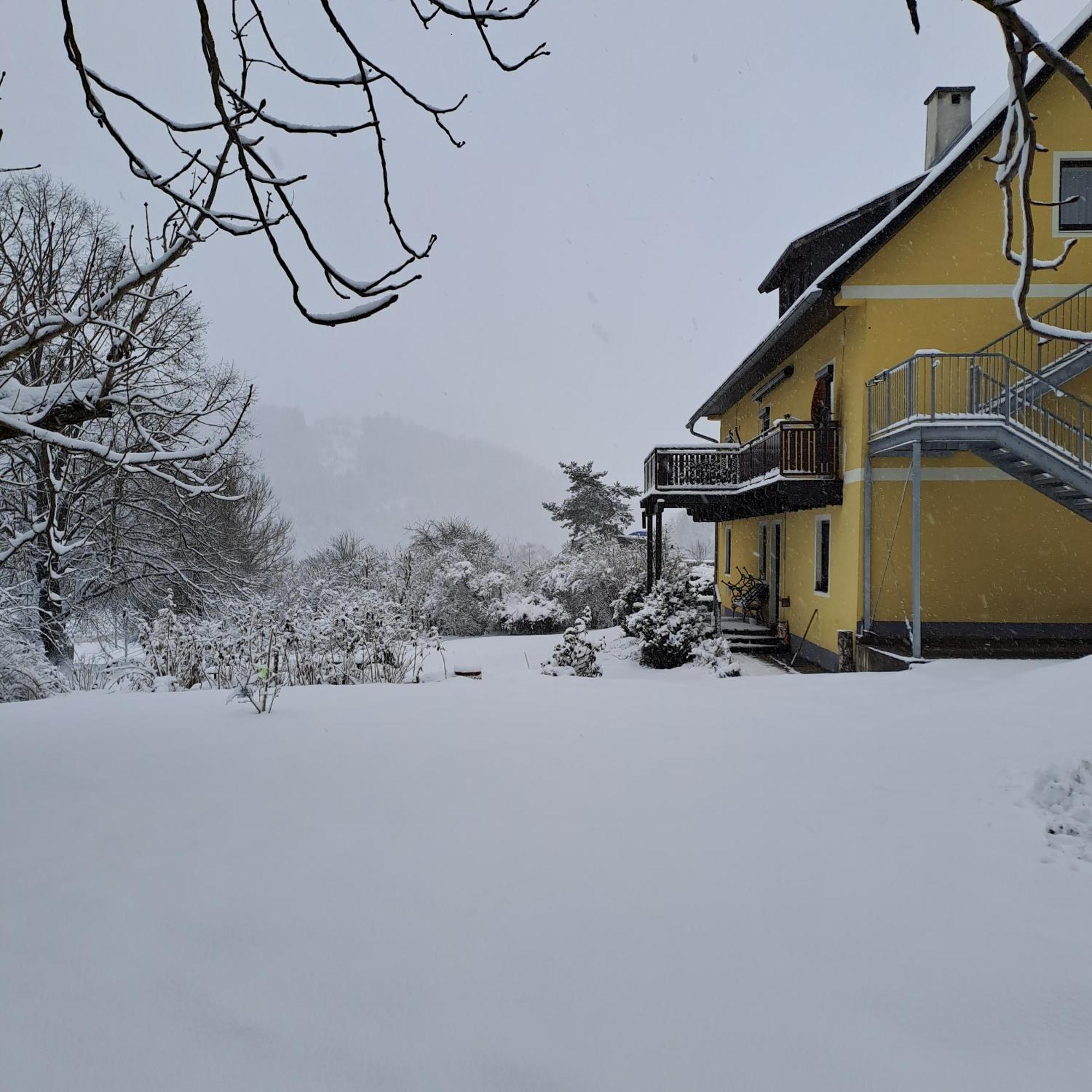 Privatzimmer Familie Pair/Schmoll Spital am Semmering Bagian luar foto